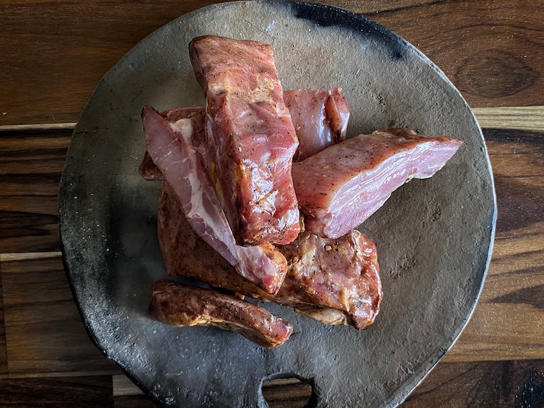 Costilla de cerdo ahumada en trozos